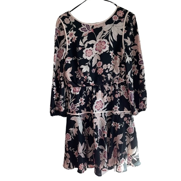 Eliza J Black Pink Floral V Back Cocktail Dress, Size 8 - Picture 3 of 11
